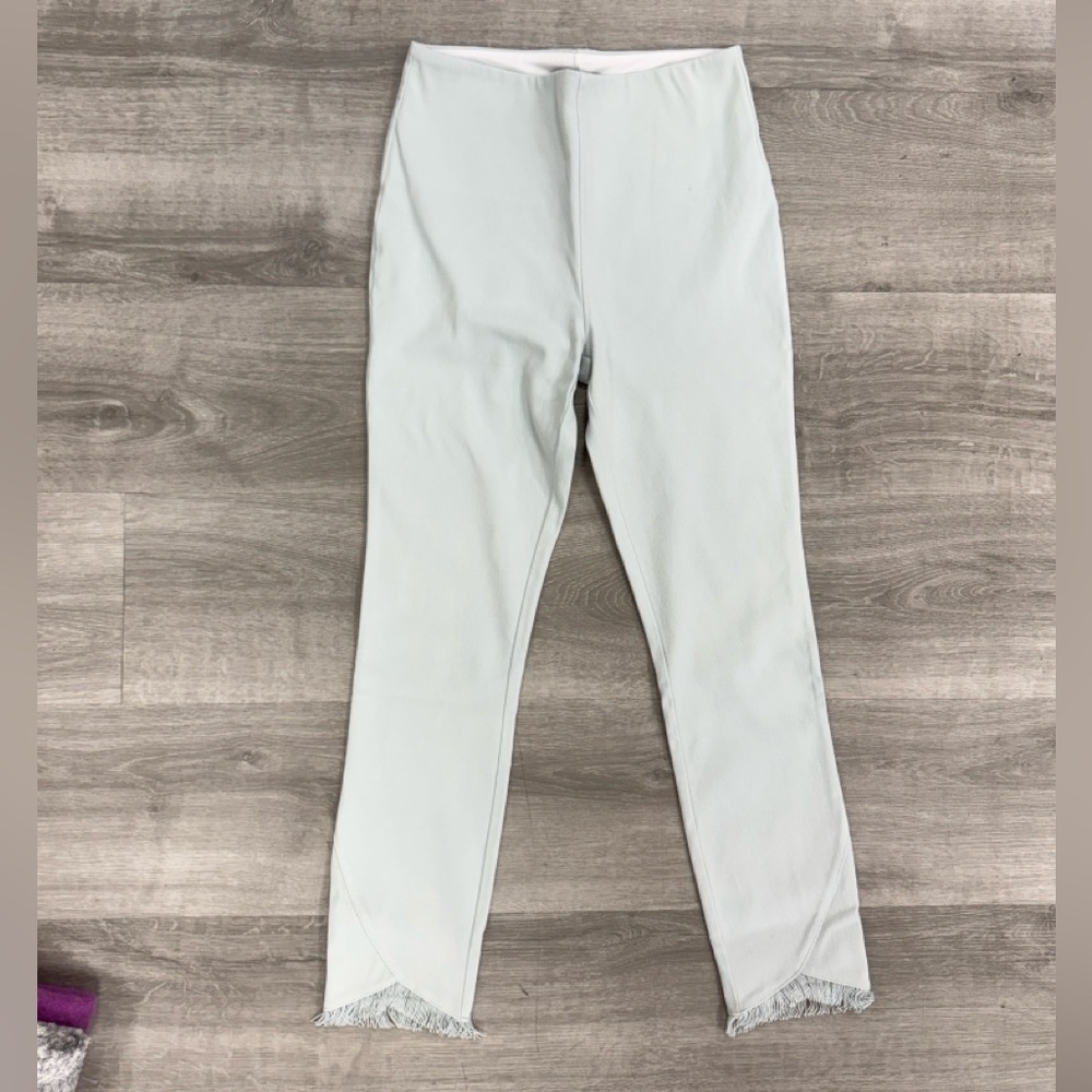 Lysse Medium Light Gray Fringed Hem Leggings